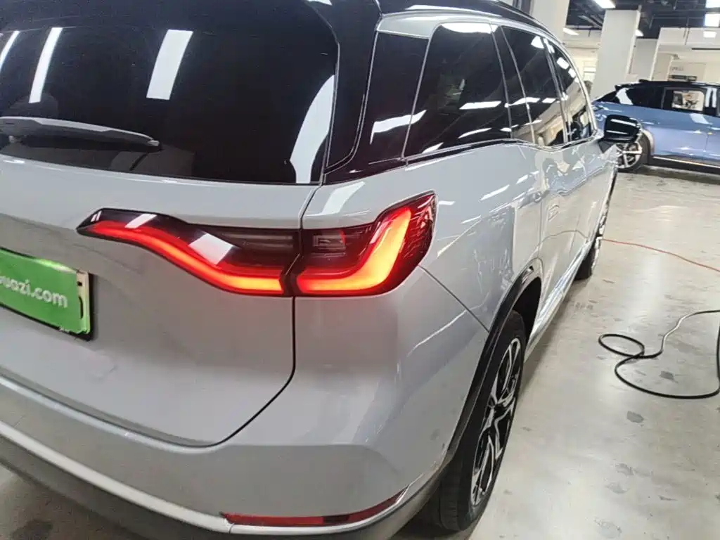 NIO ES8 — миниатюра 8