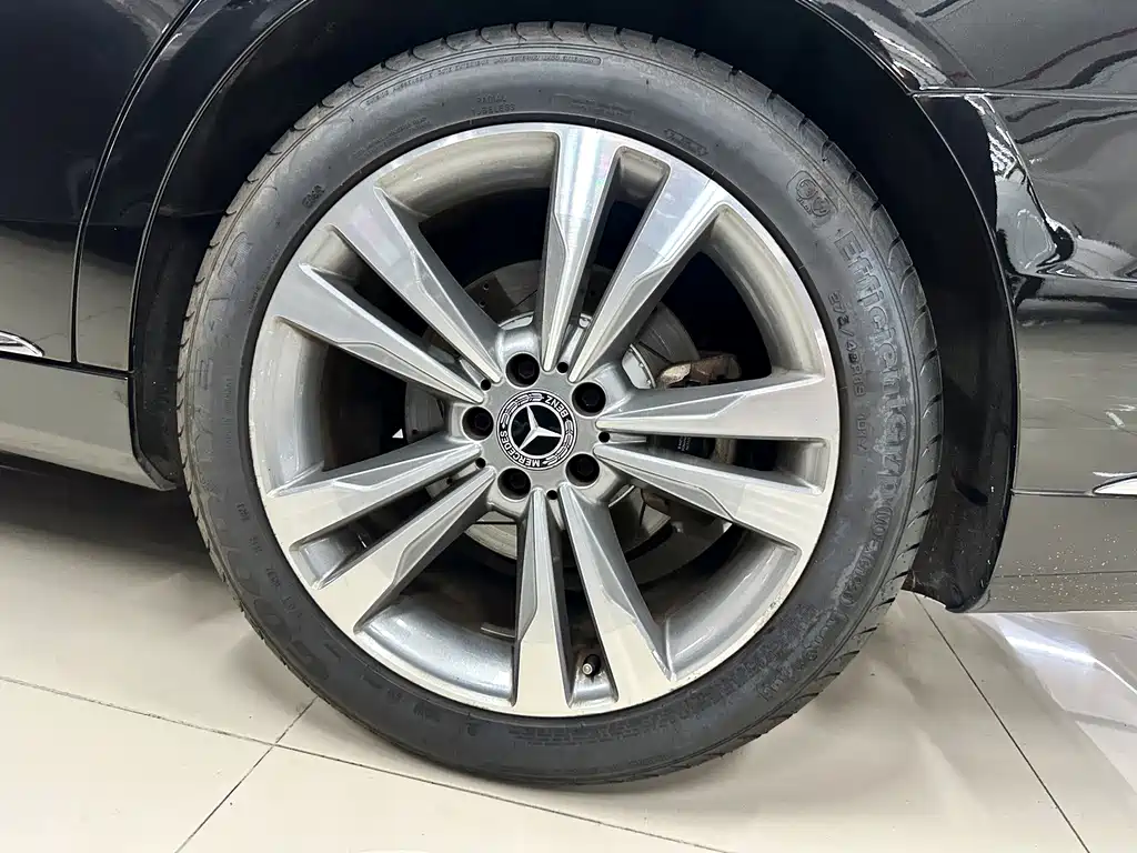 Mercedes-Benz S-Class — миниатюра 7