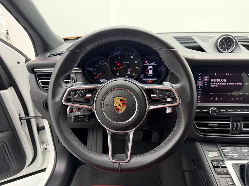 Porsche Macan — миниатюра 12