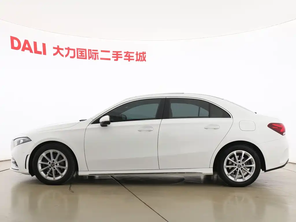 Mercedes-Benz A-Class — миниатюра 15