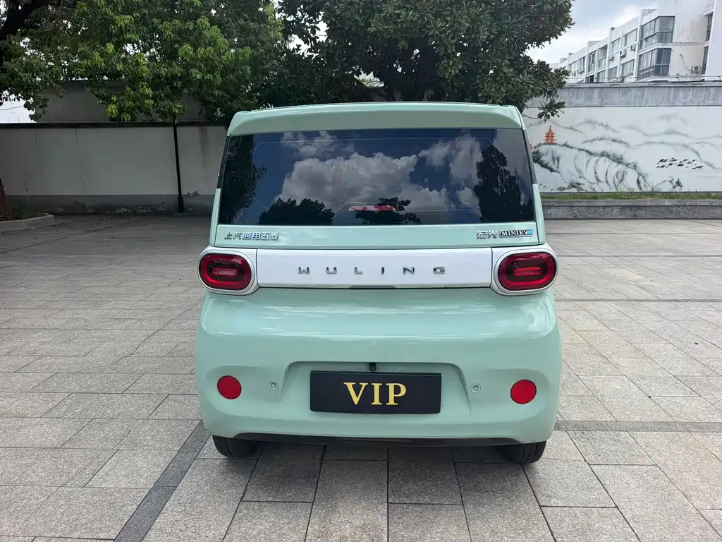 Wuling MINIEV — миниатюра 3