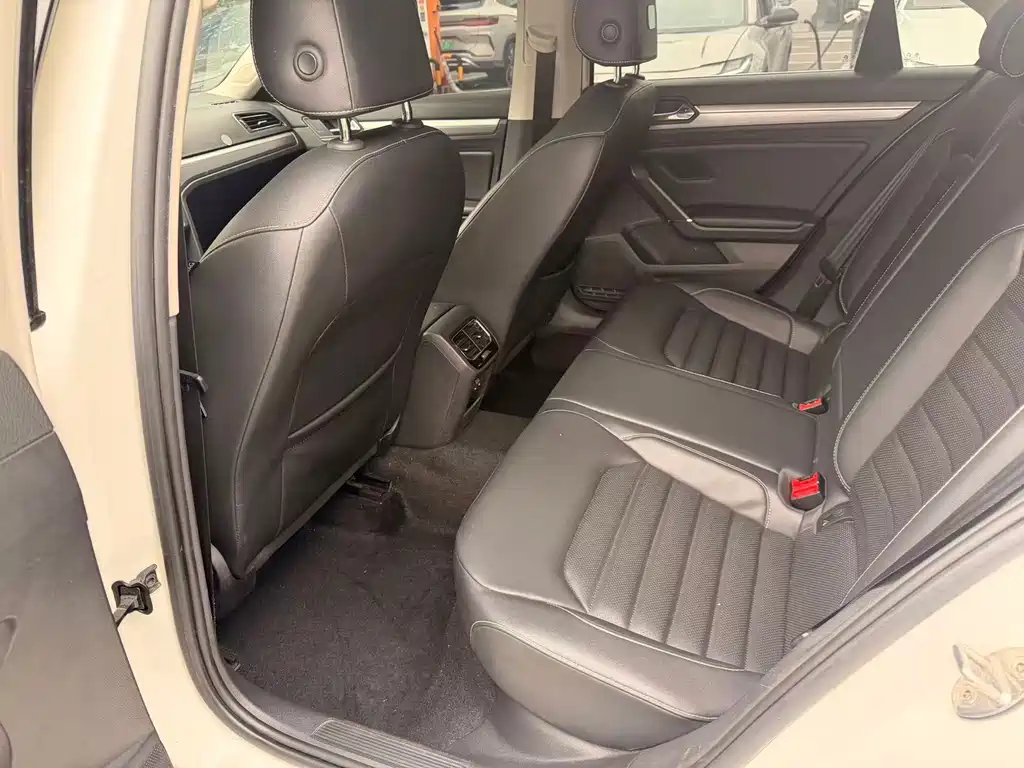 Volkswagen Lamando — миниатюра 14