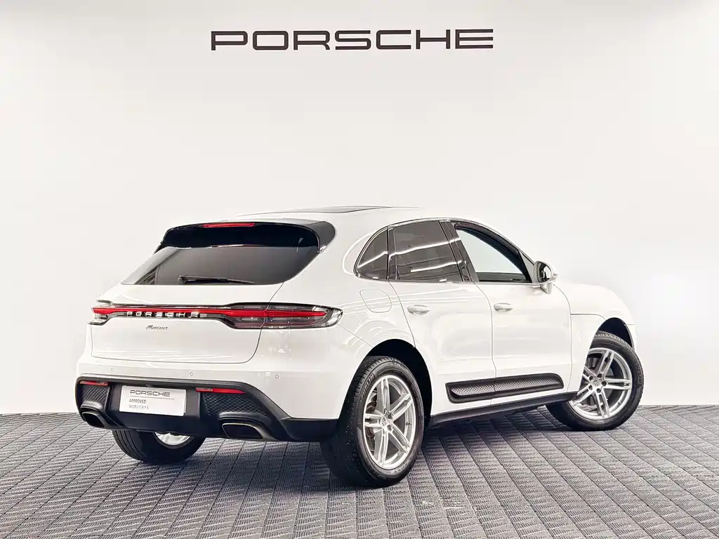 Porsche Macan — миниатюра 8
