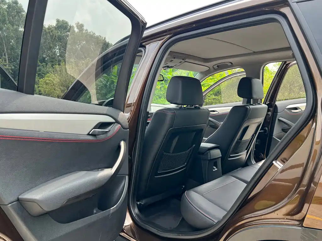 BMW X1 — миниатюра 9