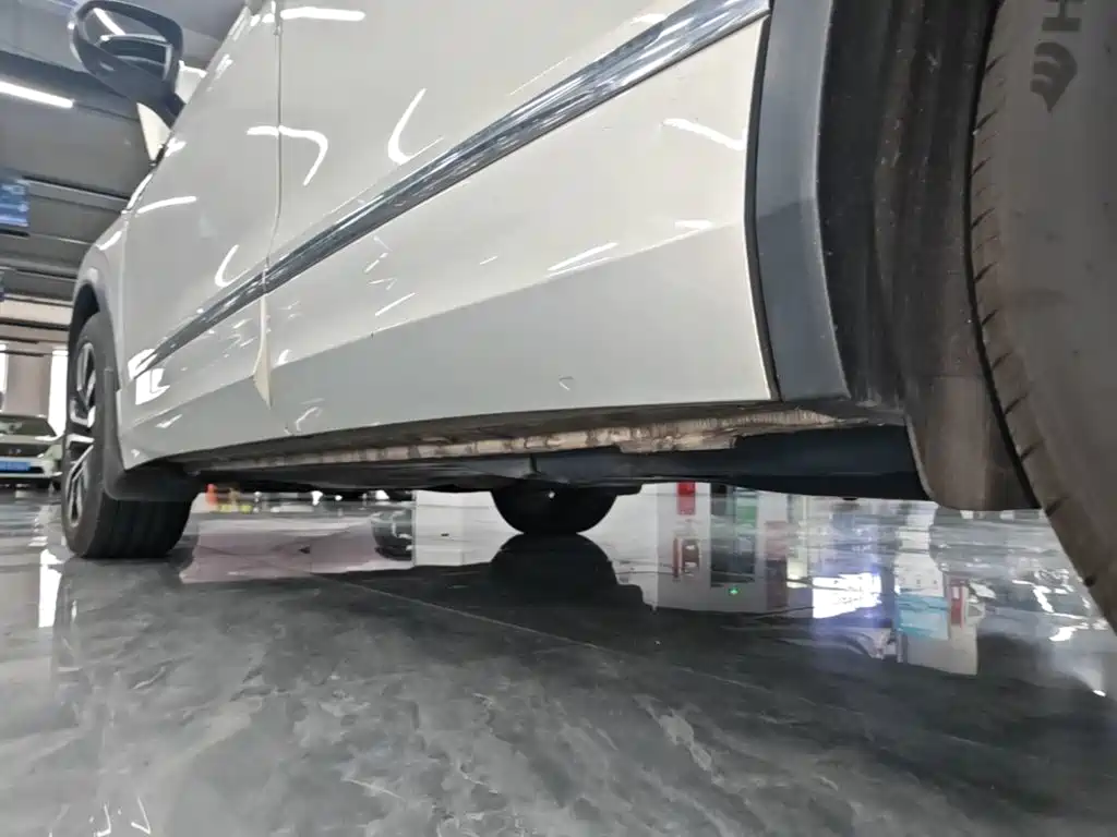Volkswagen Tiguan L — миниатюра 22