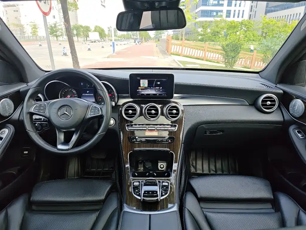 Mercedes-Benz GLC — миниатюра 9