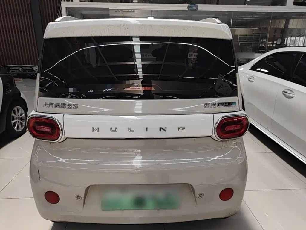 Wuling MINIEV — миниатюра 6