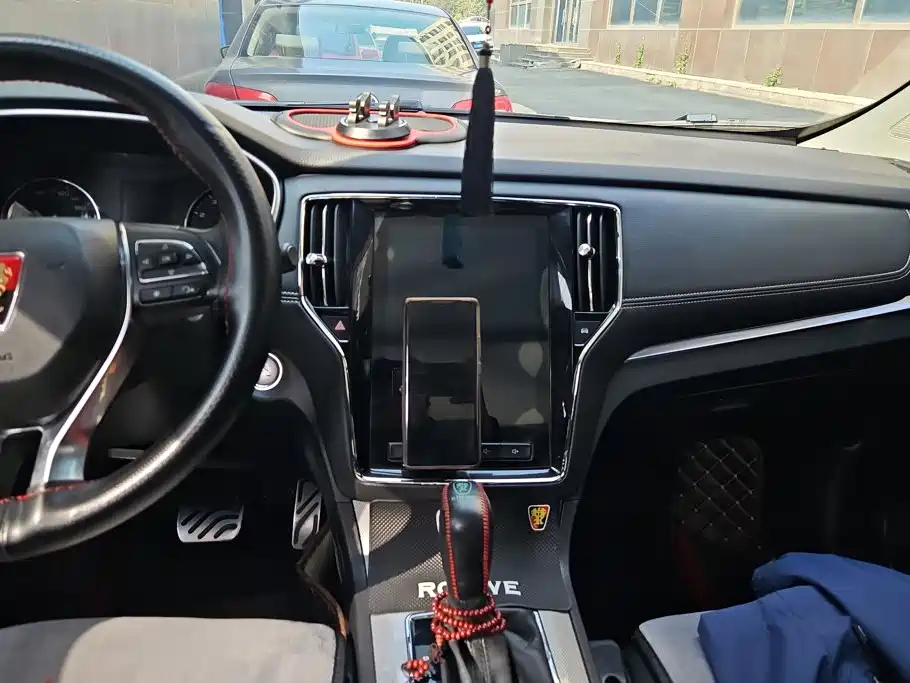 Roewe RX5 — миниатюра 13