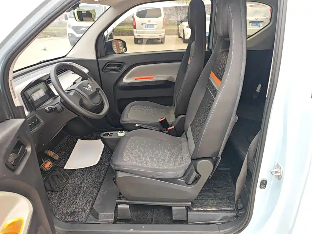 Wuling MINIEV — миниатюра 15