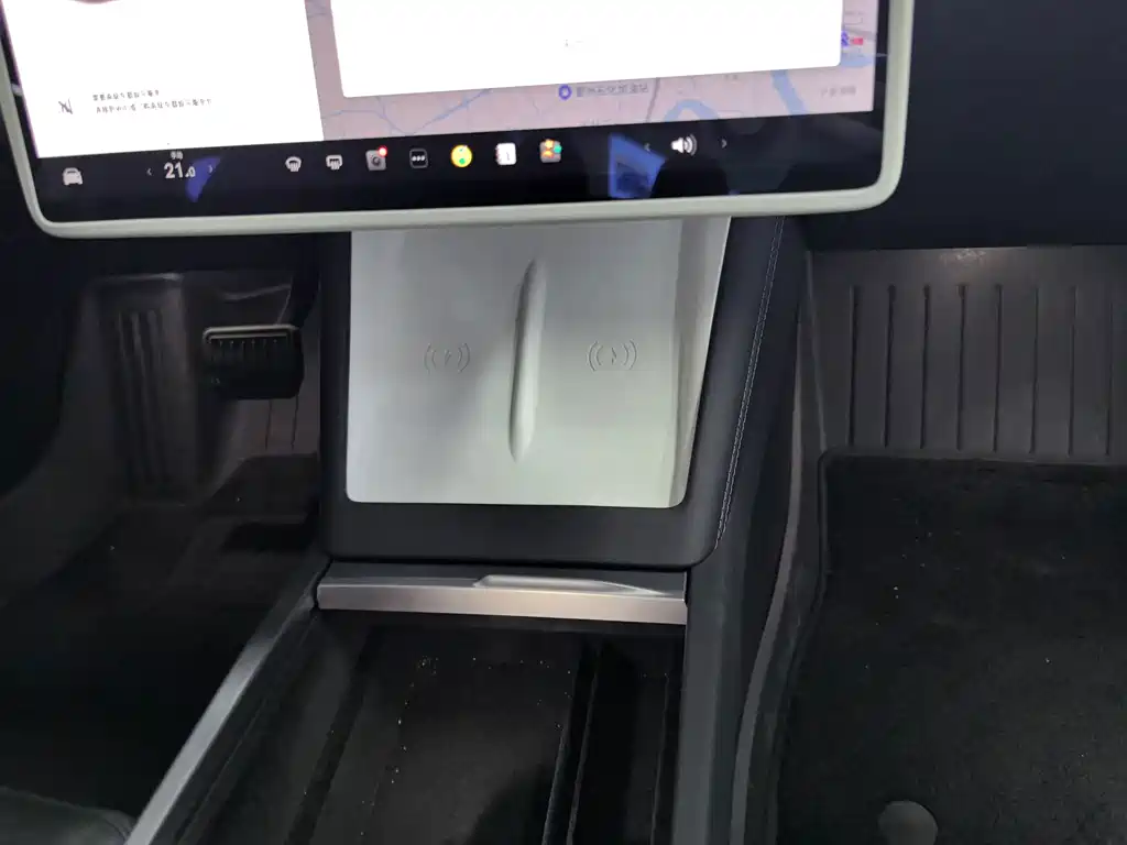 Tesla Model 3 — миниатюра 15