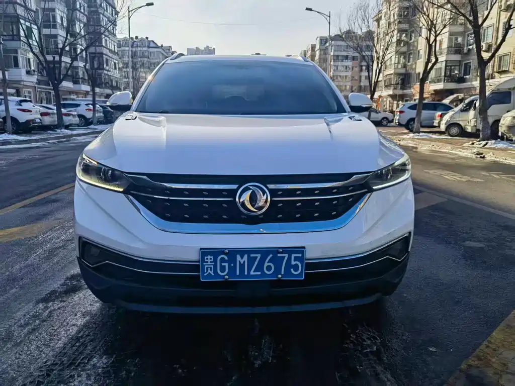 DONGFENG AX7