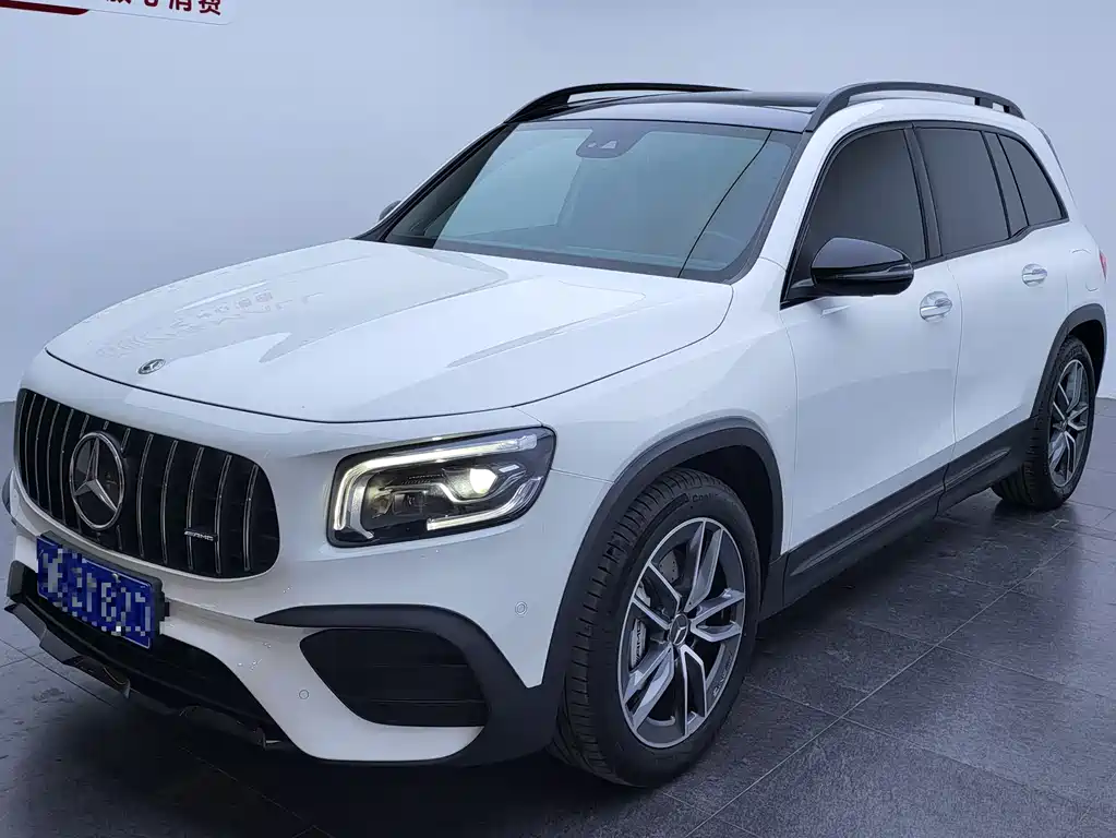 MERCEDES-BENZ GLB AMG