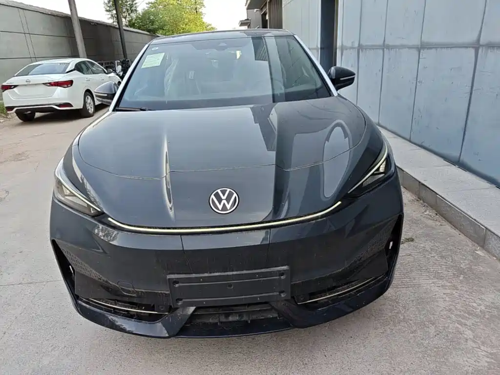 Volkswagen 06 2025 Pure