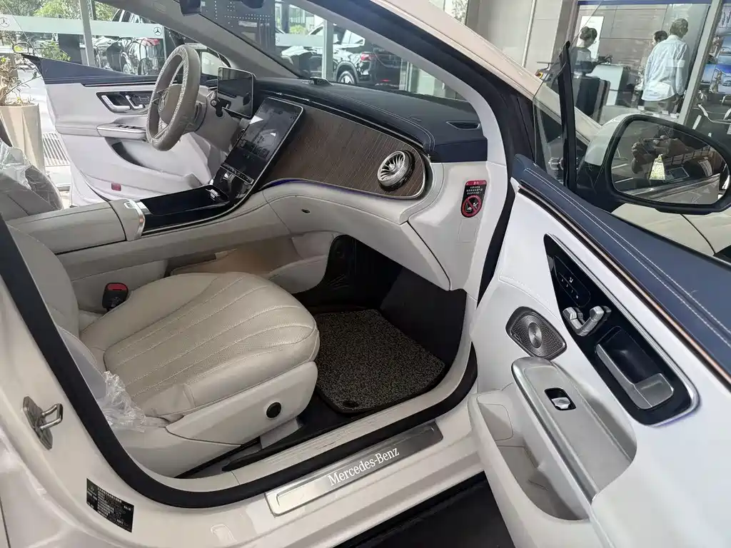 Mercedes-Benz EQE — миниатюра 4