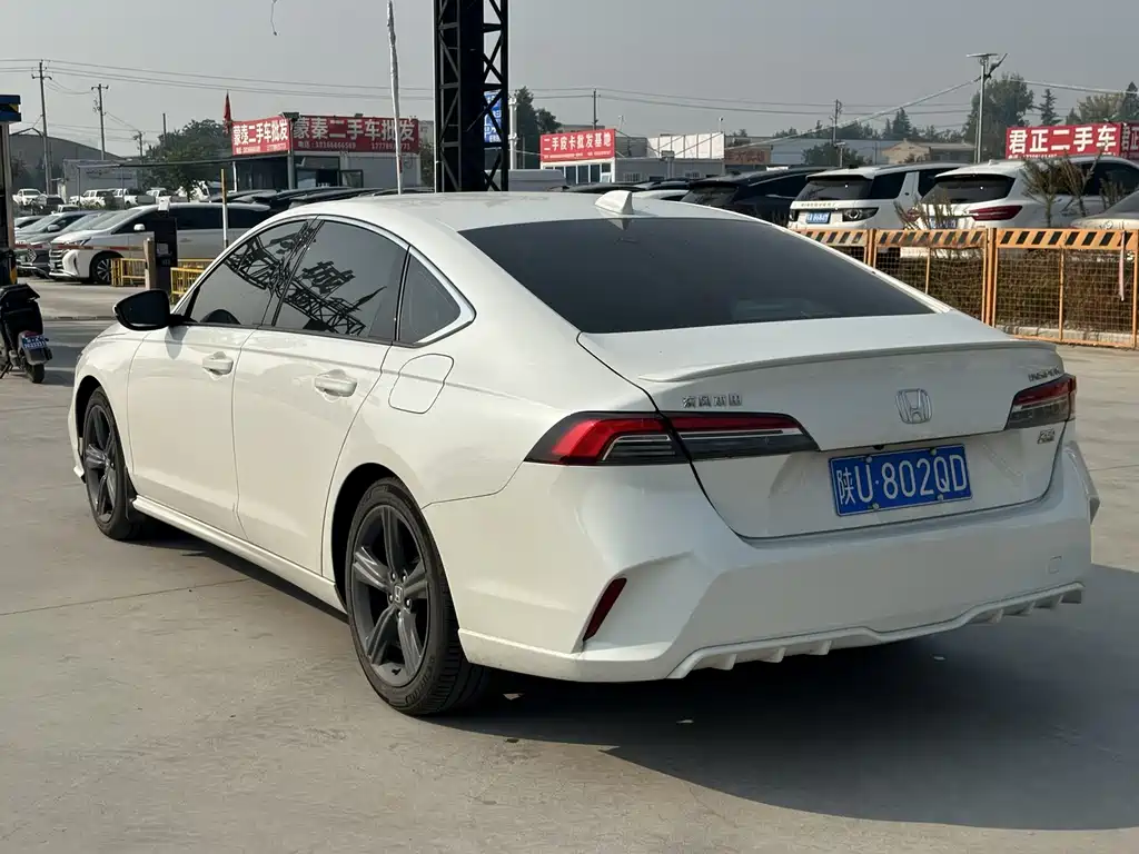 Honda Inspire — миниатюра 9