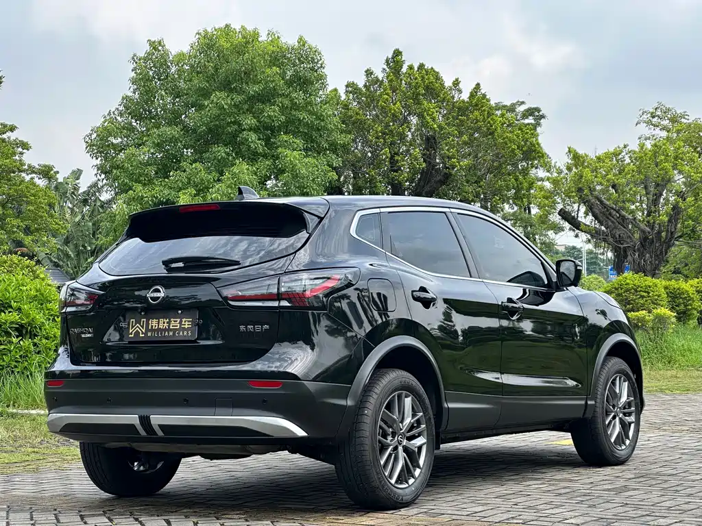 Nissan Qashqai — миниатюра 6