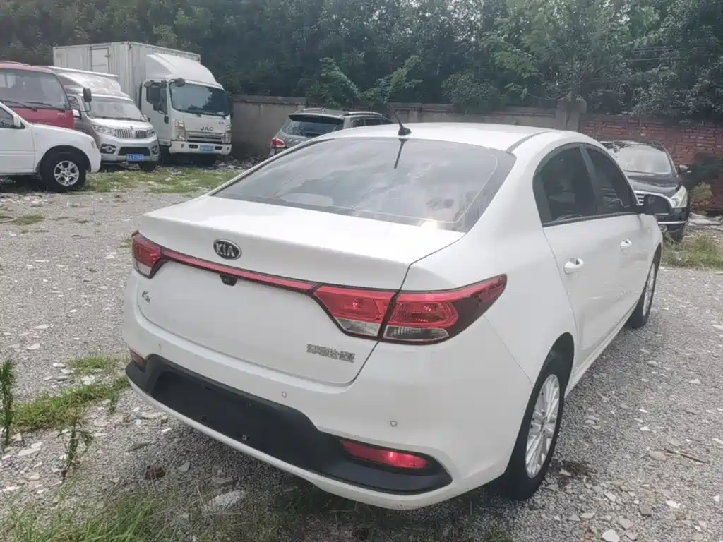 Kia K2 — миниатюра 7