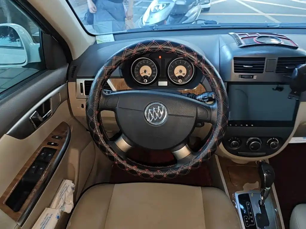 Buick Excelle — миниатюра 6