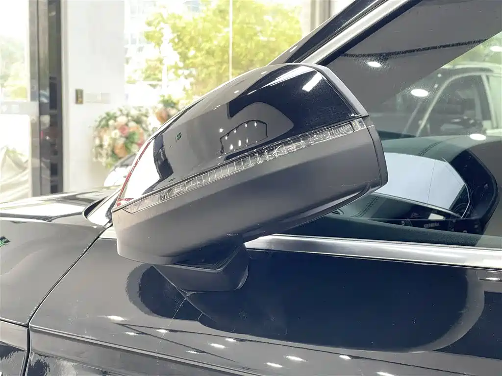 Audi Q5L 2022 40T RS