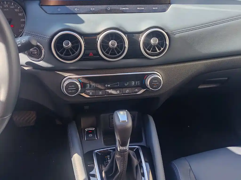 Nissan Qashqai - фото 9