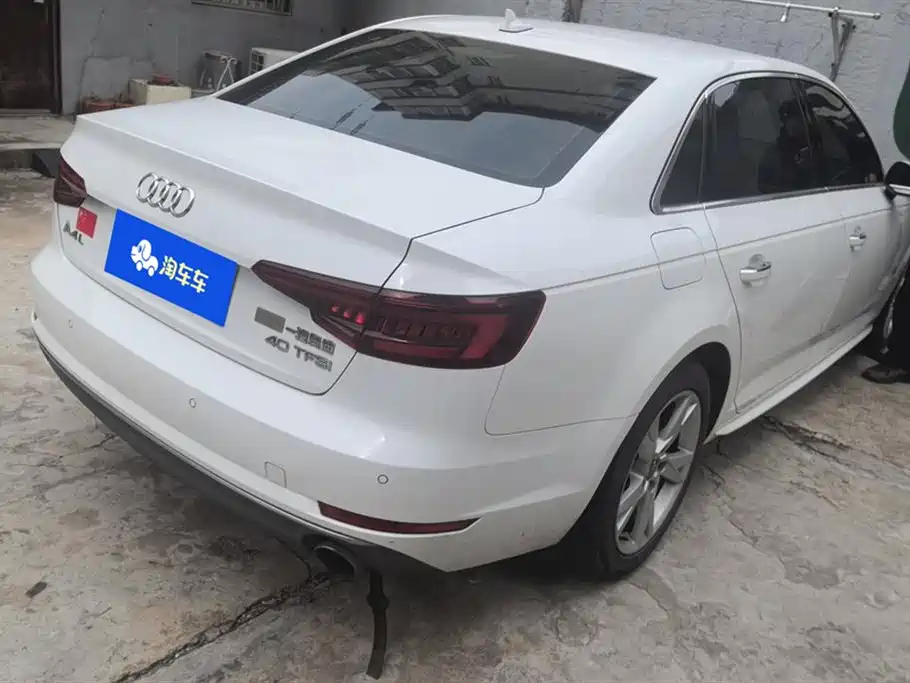AUDI A4L