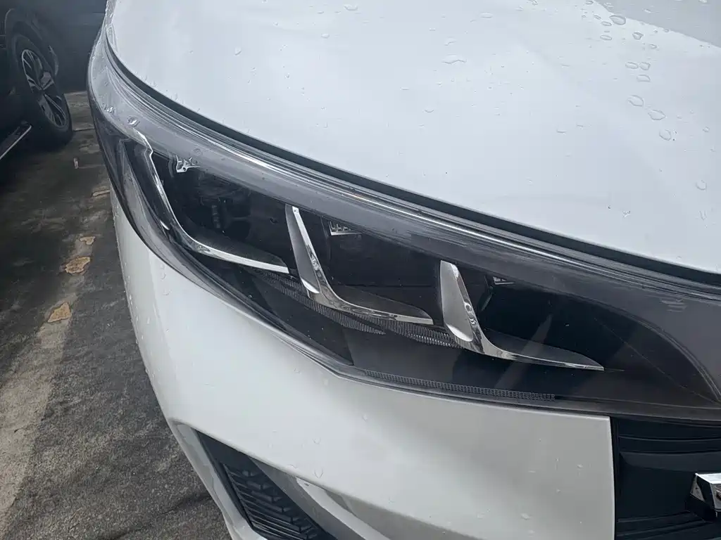 GAC Motor Trumpchi M6 — миниатюра 4