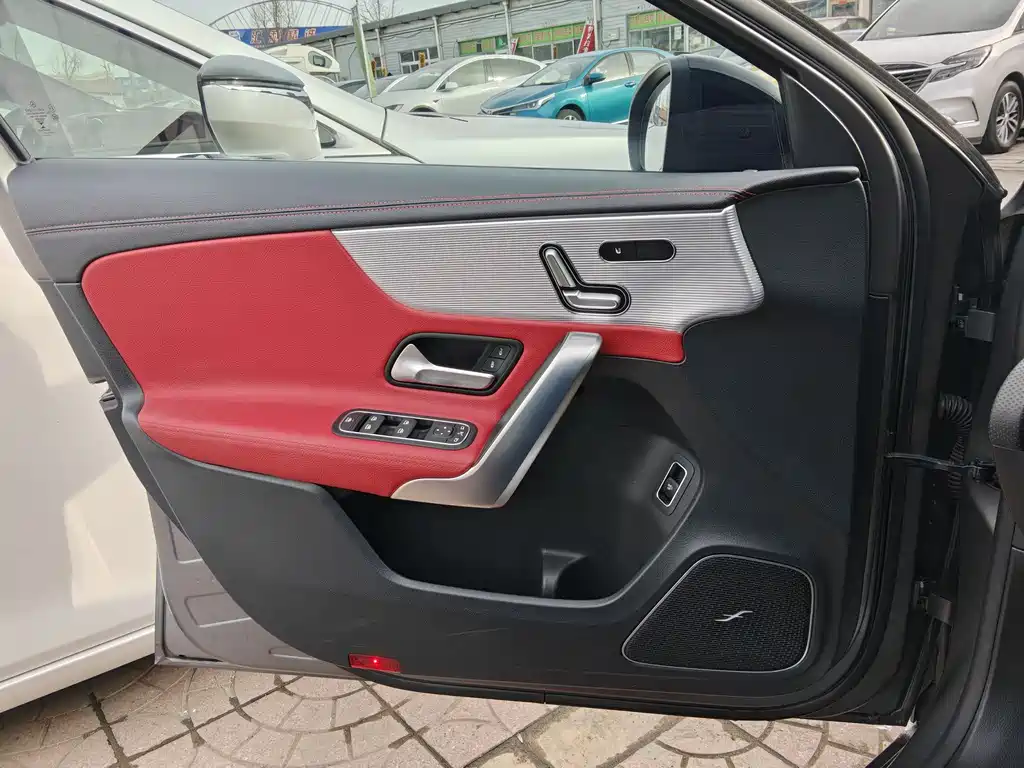 MERCEDES-BENZ A CLASS AMG