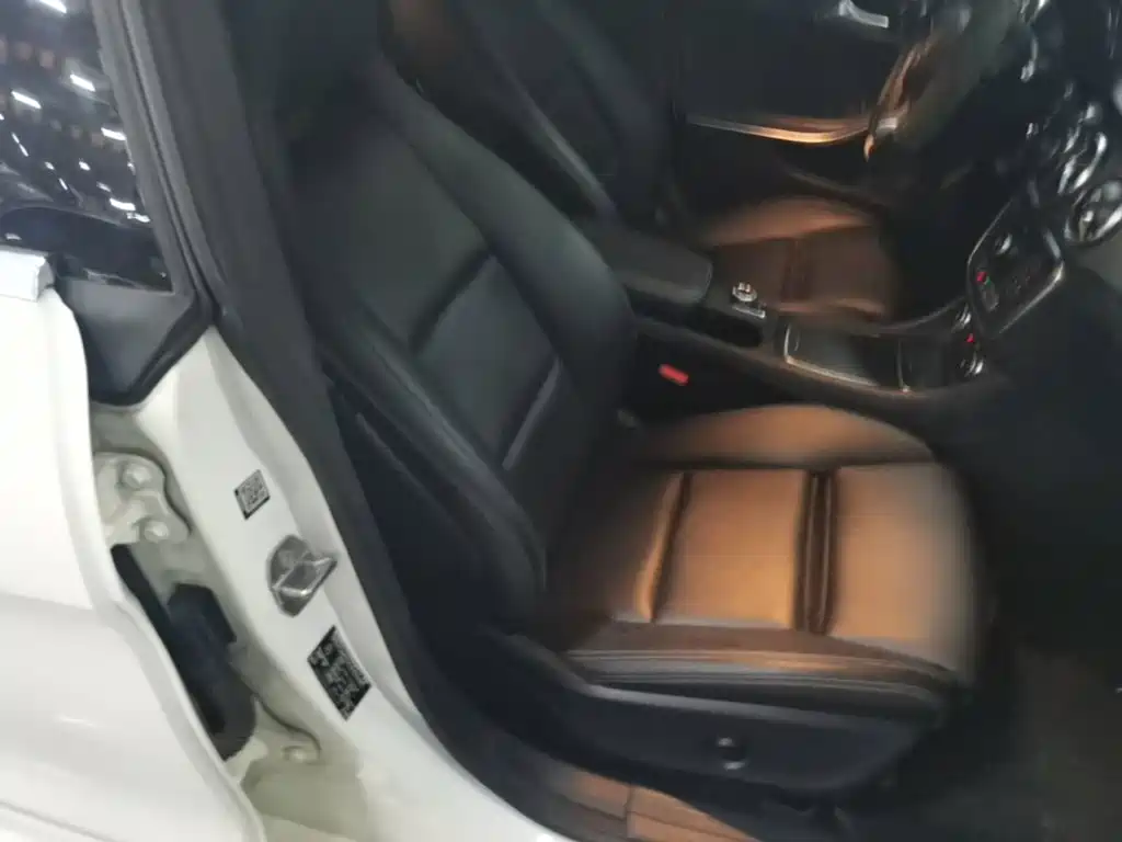 Mercedes-Benz CLA (Import) — миниатюра 25