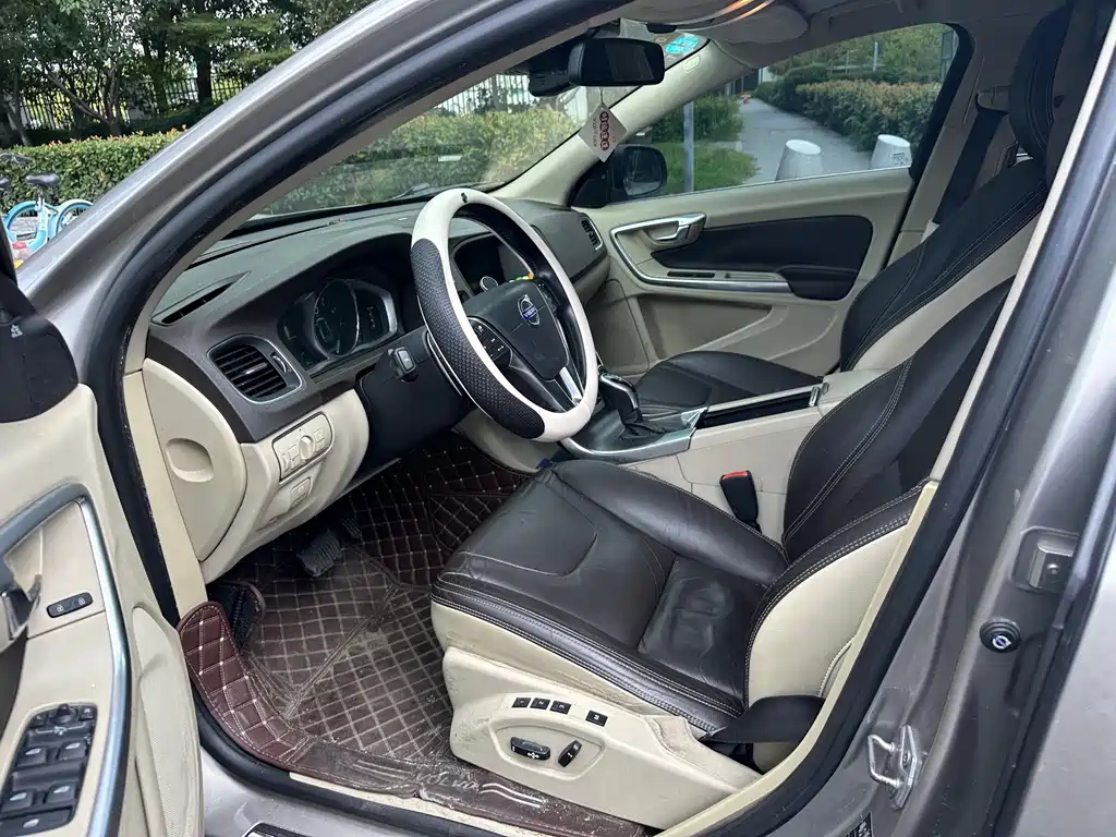 Volvo S60 — миниатюра 9