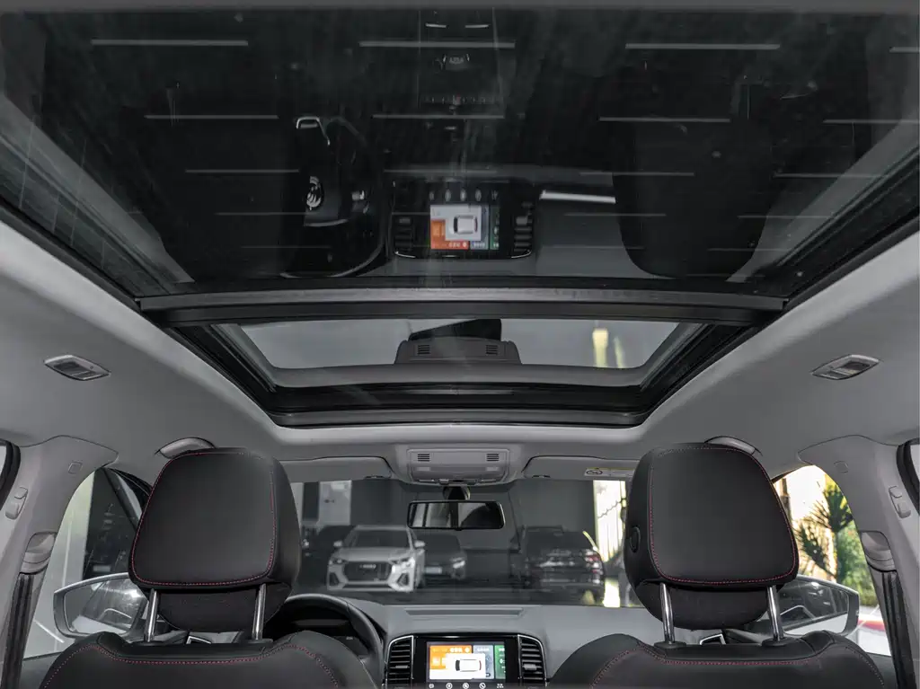 Skoda Karoq — миниатюра 15