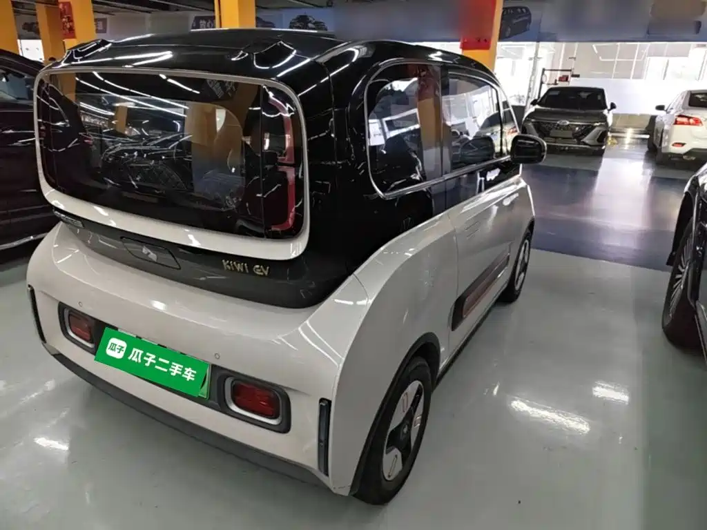 Baojun KiWi EV — миниатюра 7