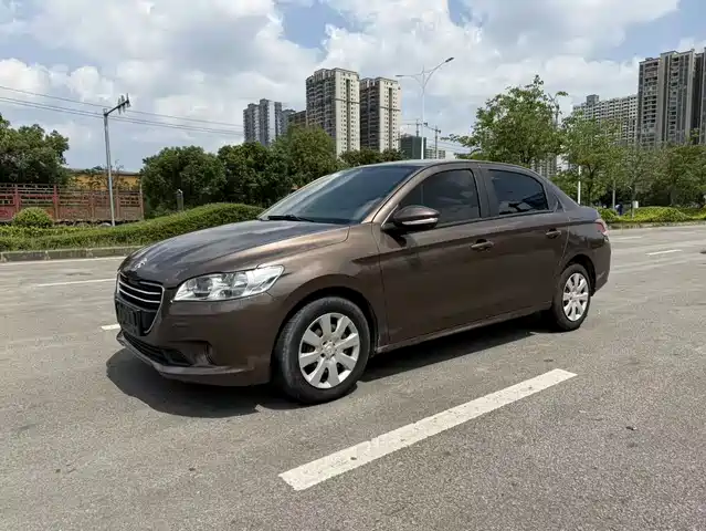 Peugeot 301