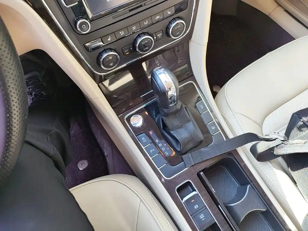 Volkswagen Passat — миниатюра 14