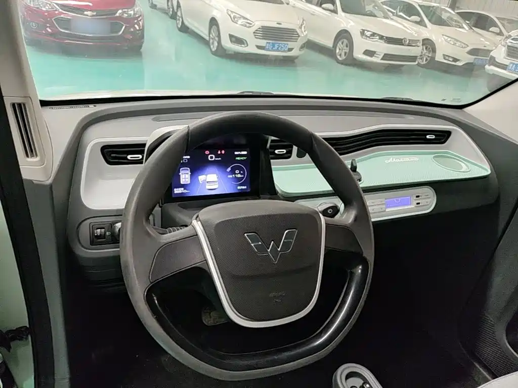 Wuling MINIEV — миниатюра 10