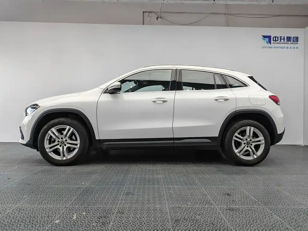 Mercedes-Benz GLA — миниатюра 7