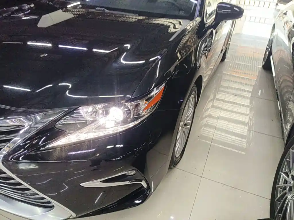 Lexus ES — миниатюра 24