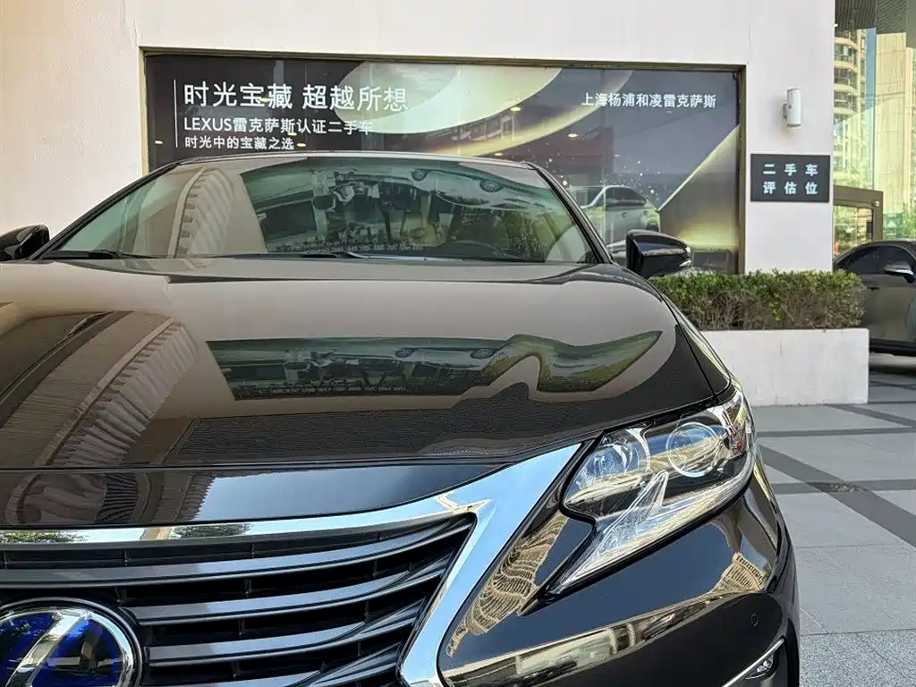 Lexus ES — миниатюра 5