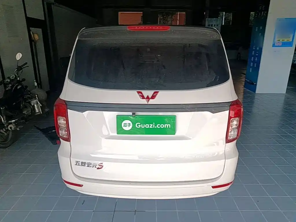 Wuling Hongguang — миниатюра 6