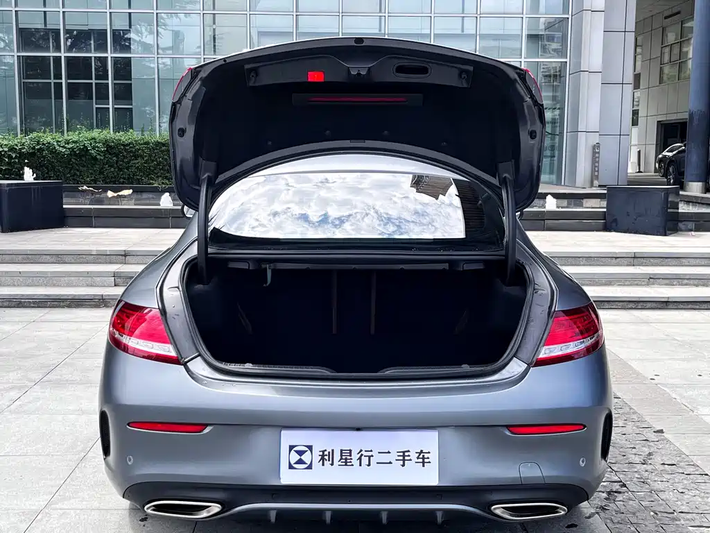 Mercedes-Benz C-Class (Import) — миниатюра 12
