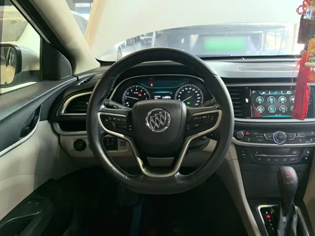 Buick Excelle — миниатюра 11