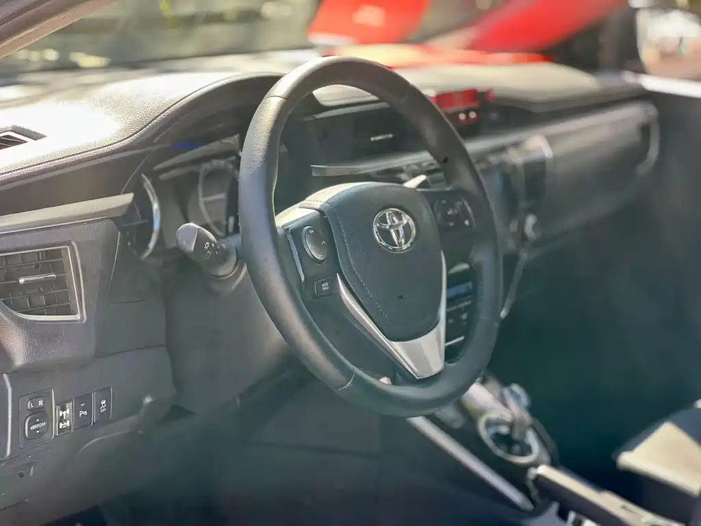 Toyota Corolla — миниатюра 4