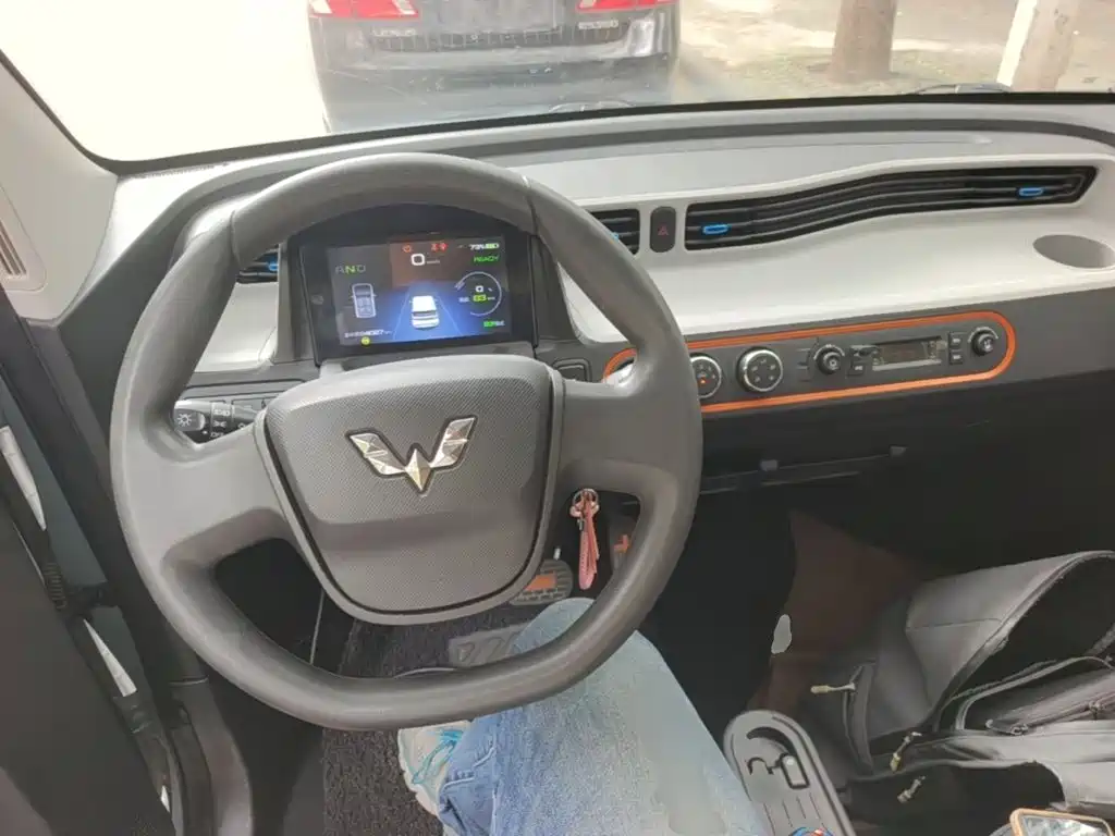 Wuling MINIEV — миниатюра 10
