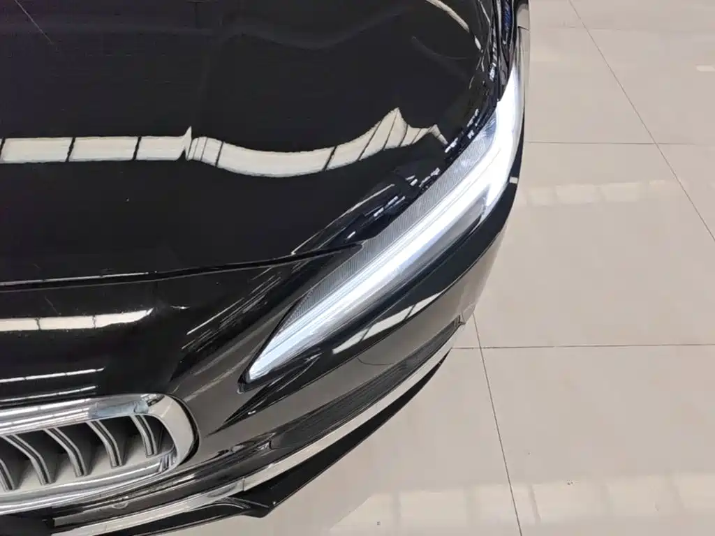 Volvo S90 PHEV — миниатюра 24