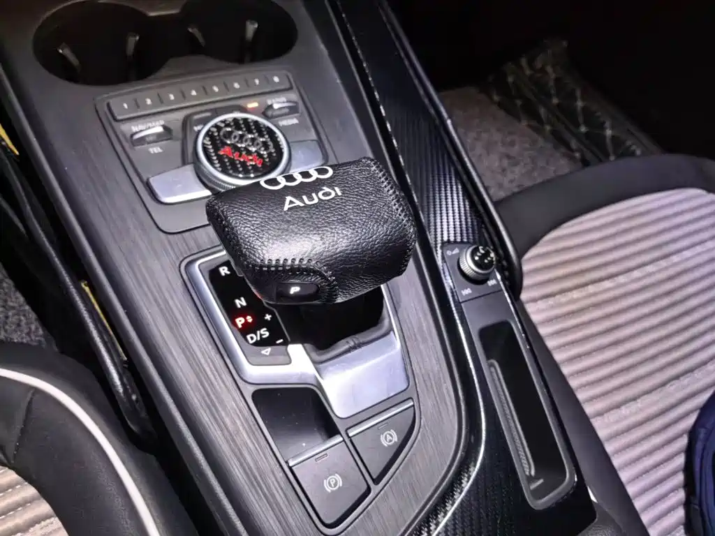 Audi A4L — миниатюра 10
