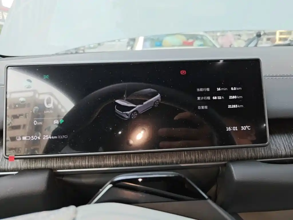 NIO ES6 — миниатюра 12