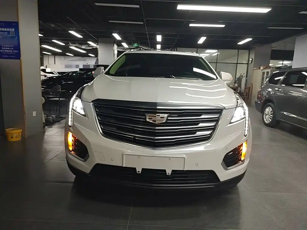Cadillac XT5 — миниатюра 3