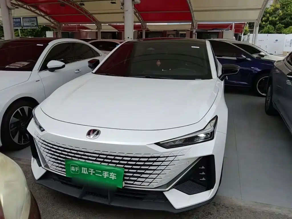 Changan UNI-V — миниатюра 3