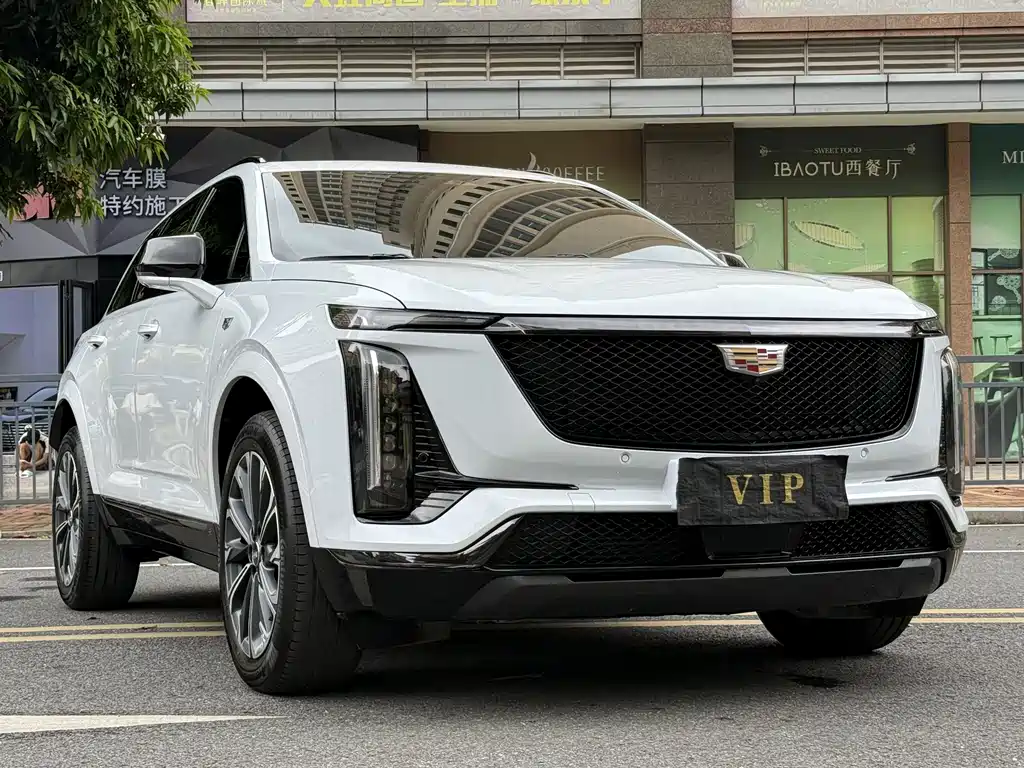 Cadillac XT5 — миниатюра 3