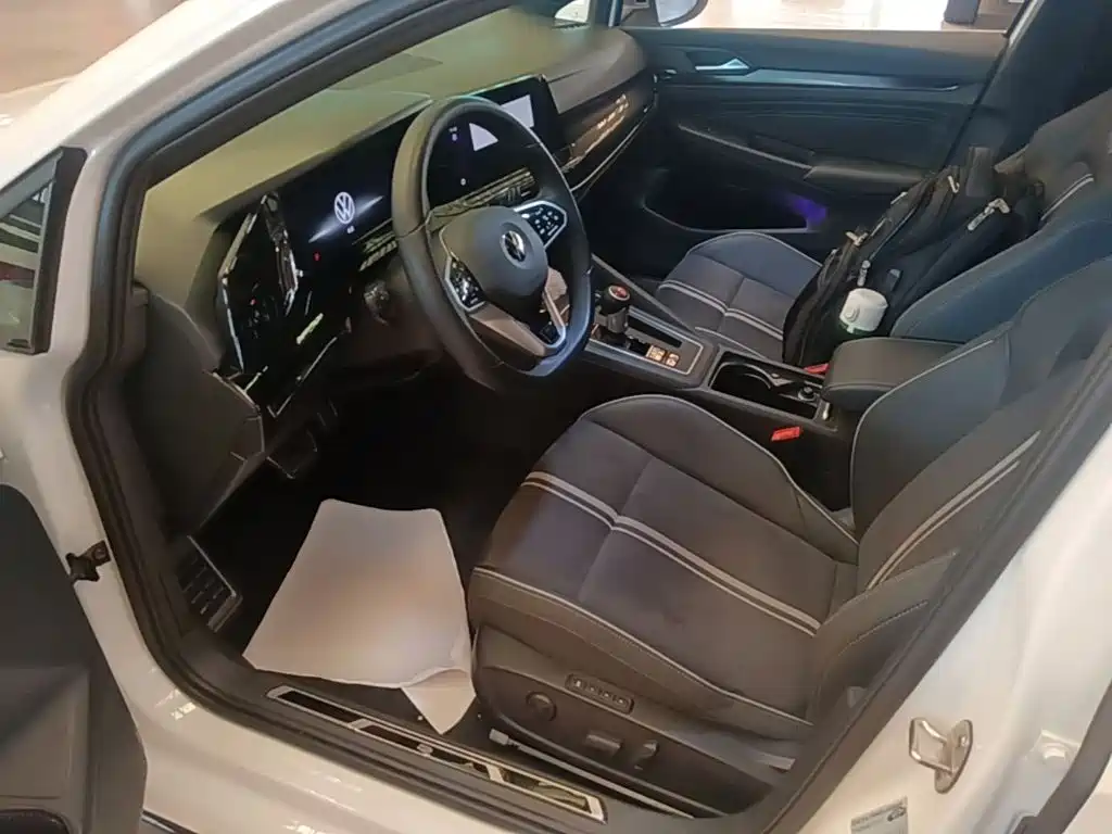 Volkswagen Golf — миниатюра 15