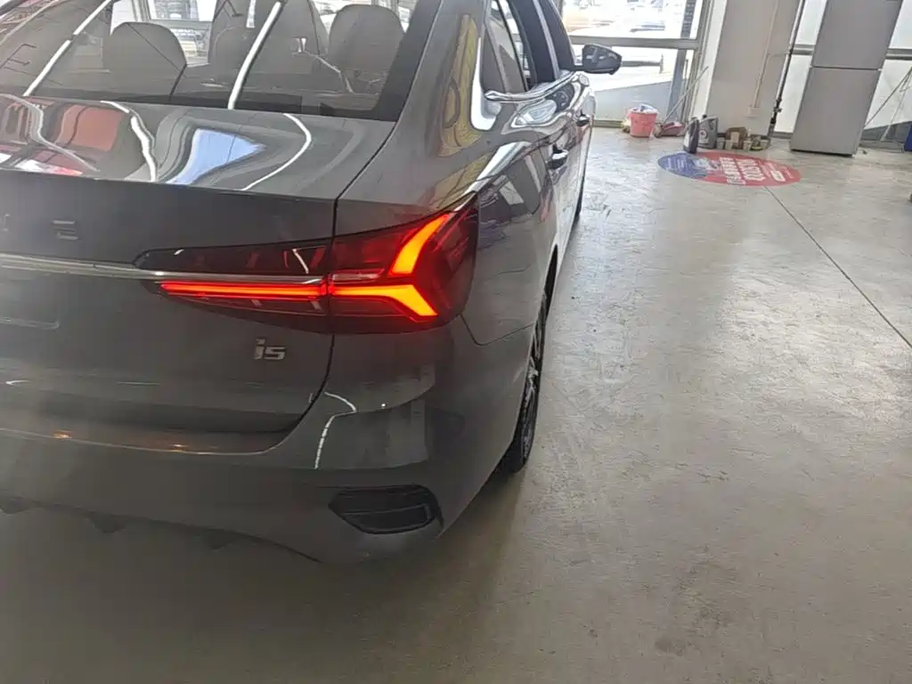Roewe i5 — миниатюра 8